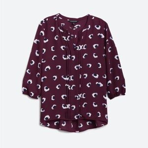 Hawthorn 41 Blouse. Large. Gently used.